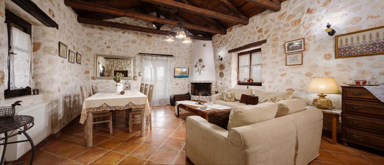 Varta Village - Elea House Kalipádhon エクステリア 写真