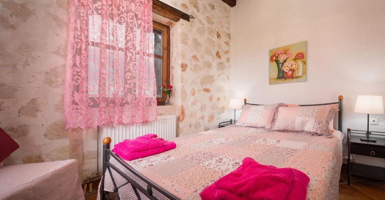 Varta Village - Elea House Kalipádhon エクステリア 写真